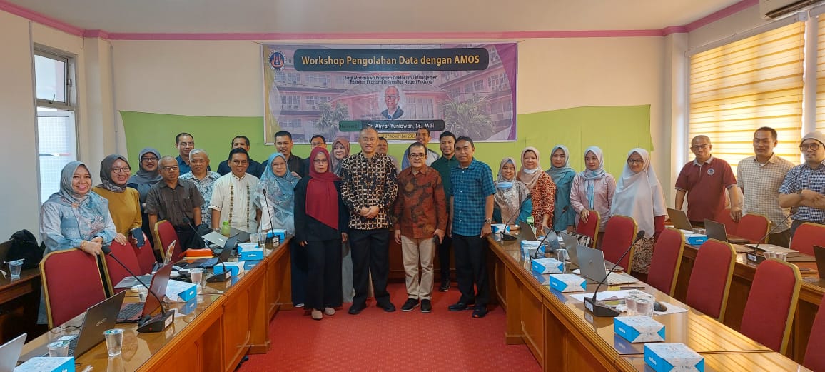 Workshop Pengolahan Data dengan Amos bagi Mahasiswa Program Doktor Ilmu Manajemen FE UNP